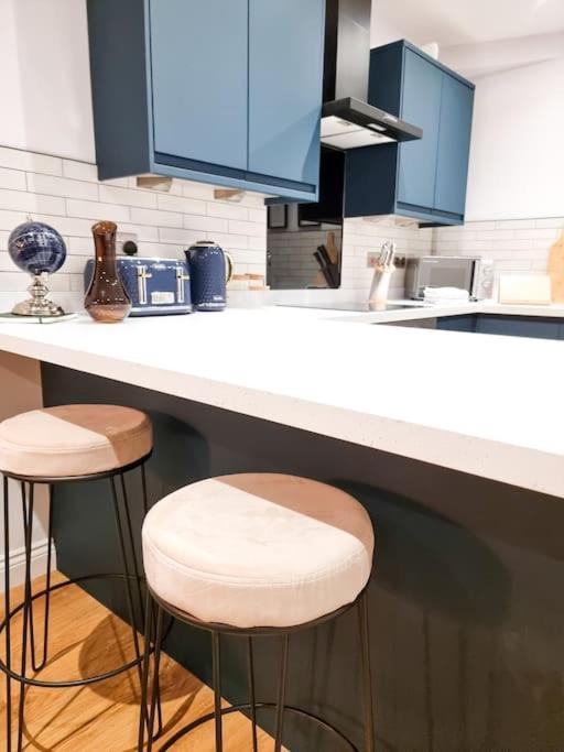 Gorgeous Newly Renovated 2 Double Bed Flat Appartement Swansea Buitenkant foto